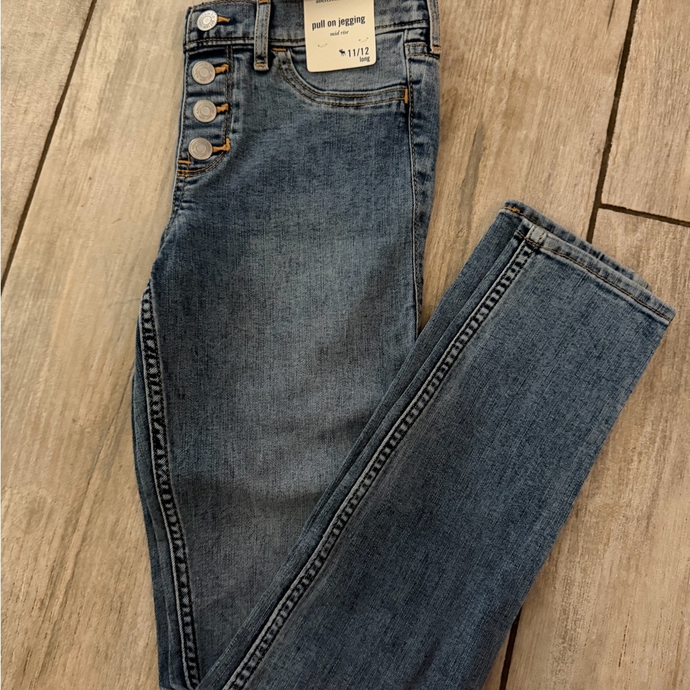 abercrombie kids dark blue pull-on button jeggings